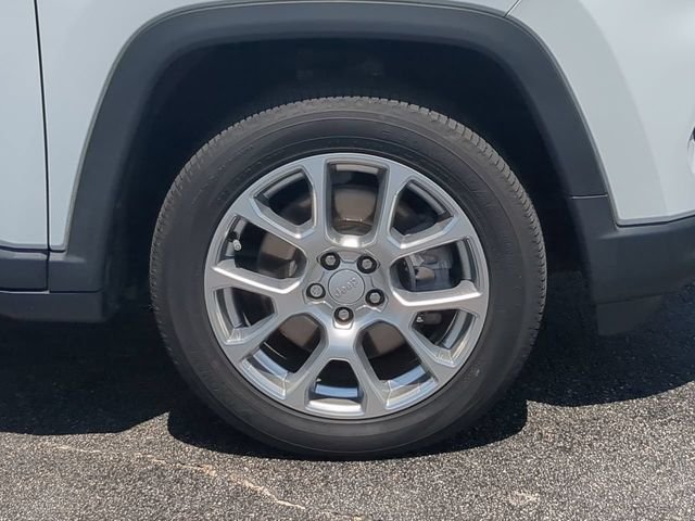Certified Used 2023 White Jeep Latitude Lux image 11