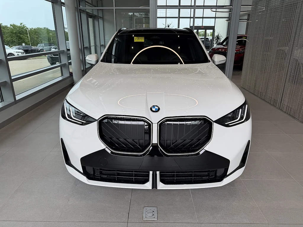 New 2026 Alpine White BMW 30 xDrive image 2