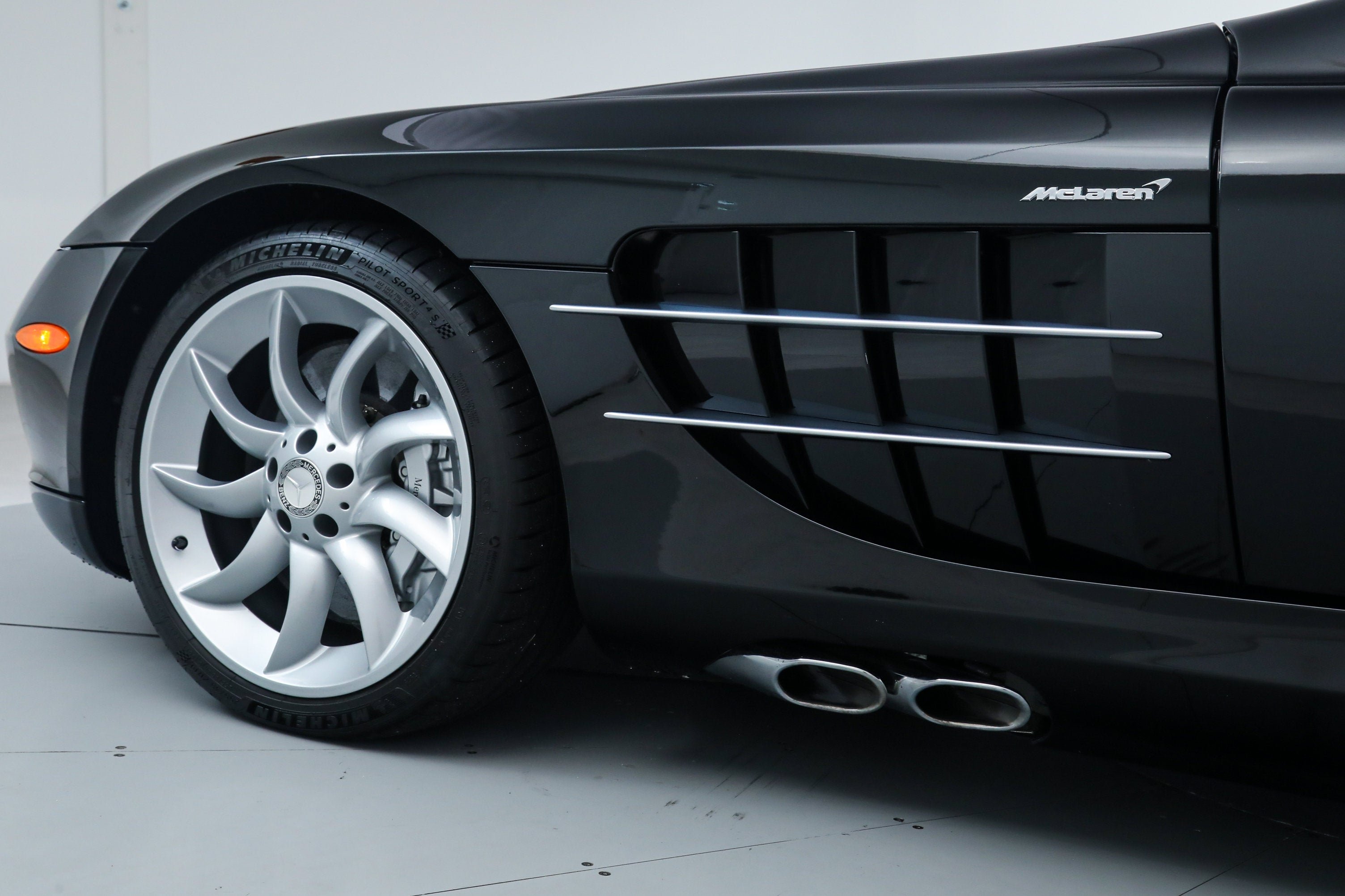 Used 2006 Black Mercedes-Benz  image 14