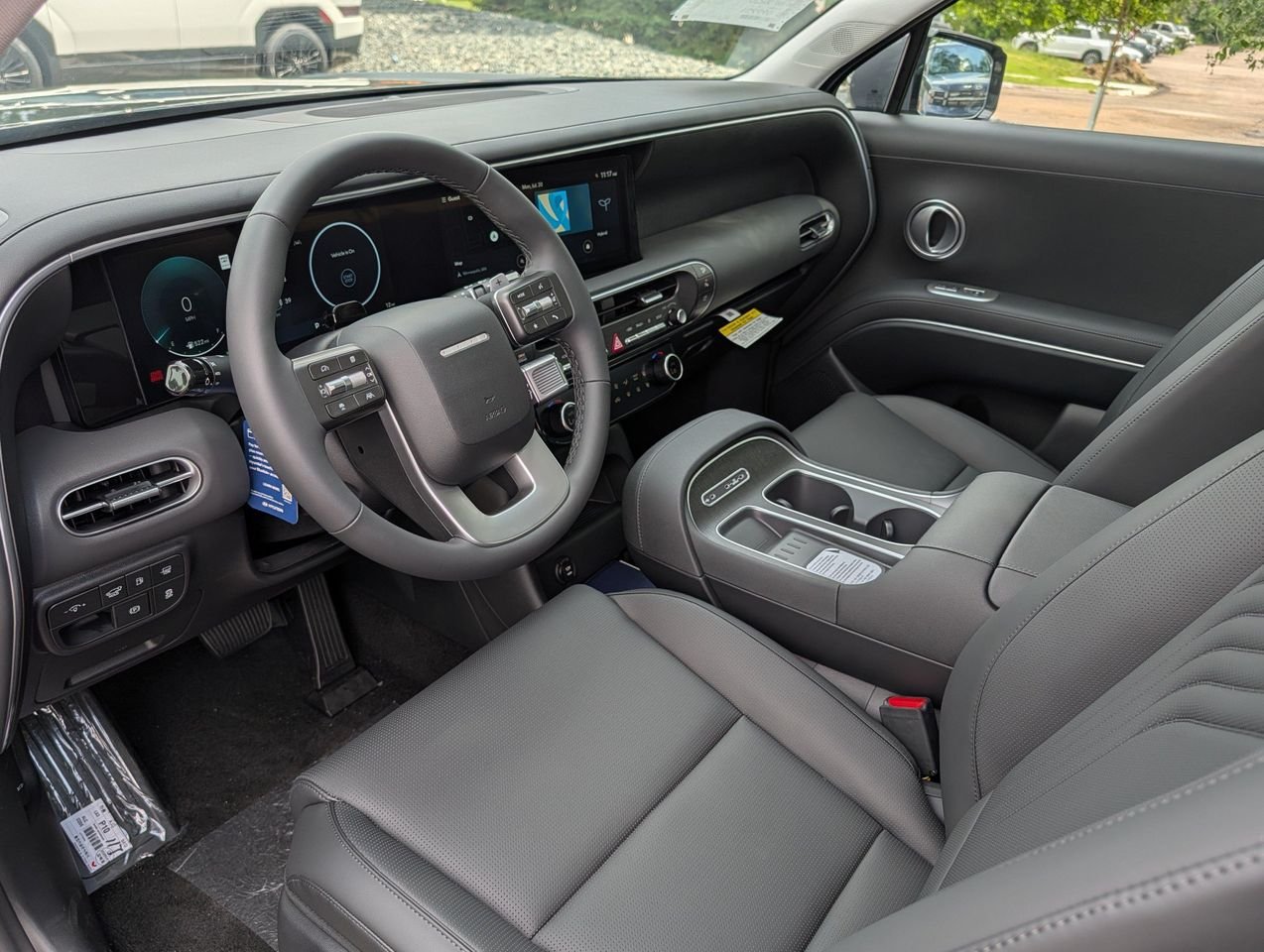 New 2026 Abyss Black Pearl Hyundai SEL Premium 7P image 6