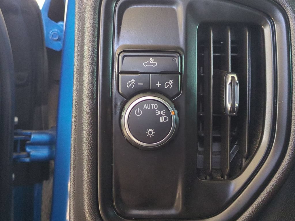 Used 2023 Glacier Blue Metallic Chevrolet Custom image 22