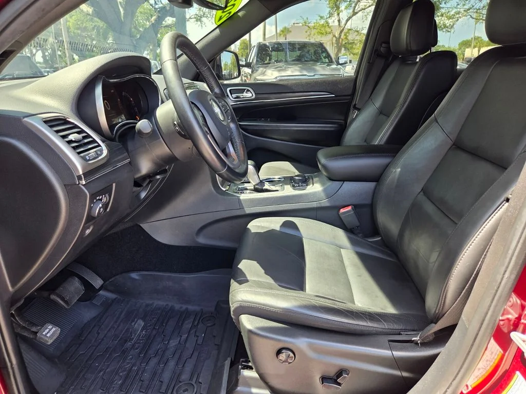 Used 2020 Red Jeep Limited image 14