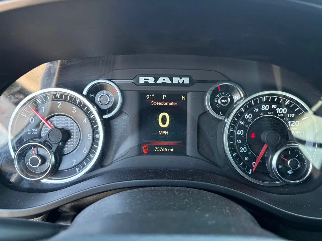 Used 2024 White Ram Big Horn/Lone Star image 20