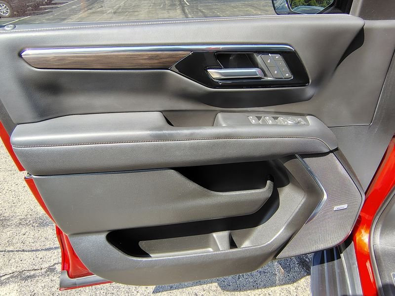 Used 2025 Red Chevrolet Premier image 15