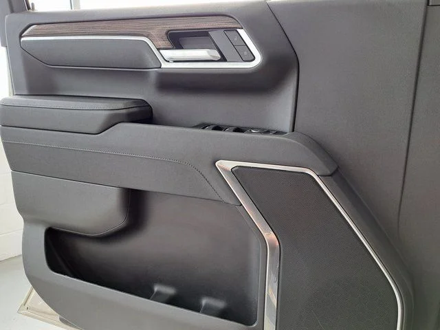 Used 2026 White Chevrolet RST image 18