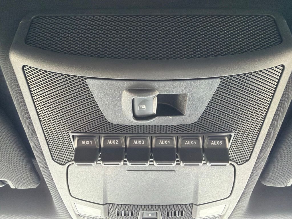 Used 2017 White Ford Raptor image 28