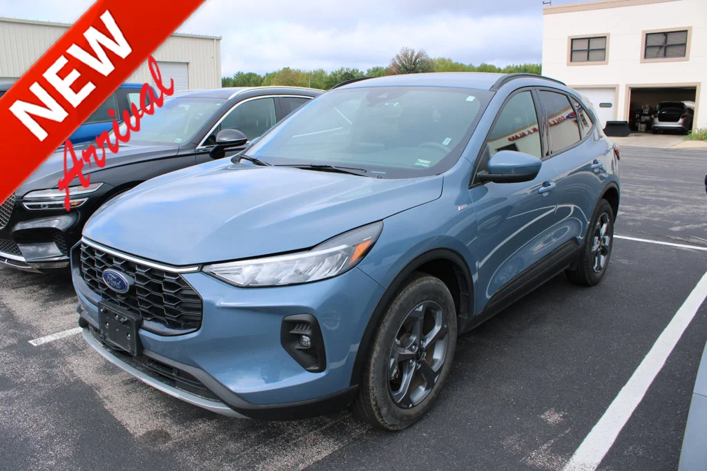2025 Ford Escape ST-Line Select