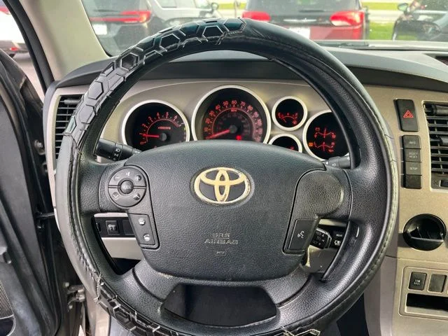 Used 2013 Brown Toyota Grade image 17