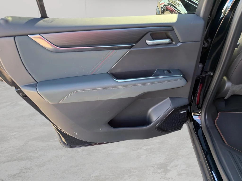 Used 2024 Ebony Twilight Metallic GMC AT4 image 10