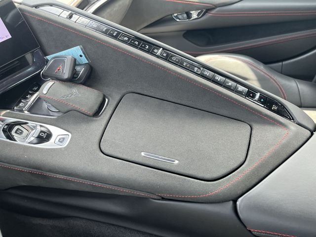 Used 2024 White Chevrolet Stingray image 21