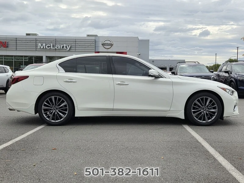 Used 2023 Pure White INFINITI LUXE RWD image 4