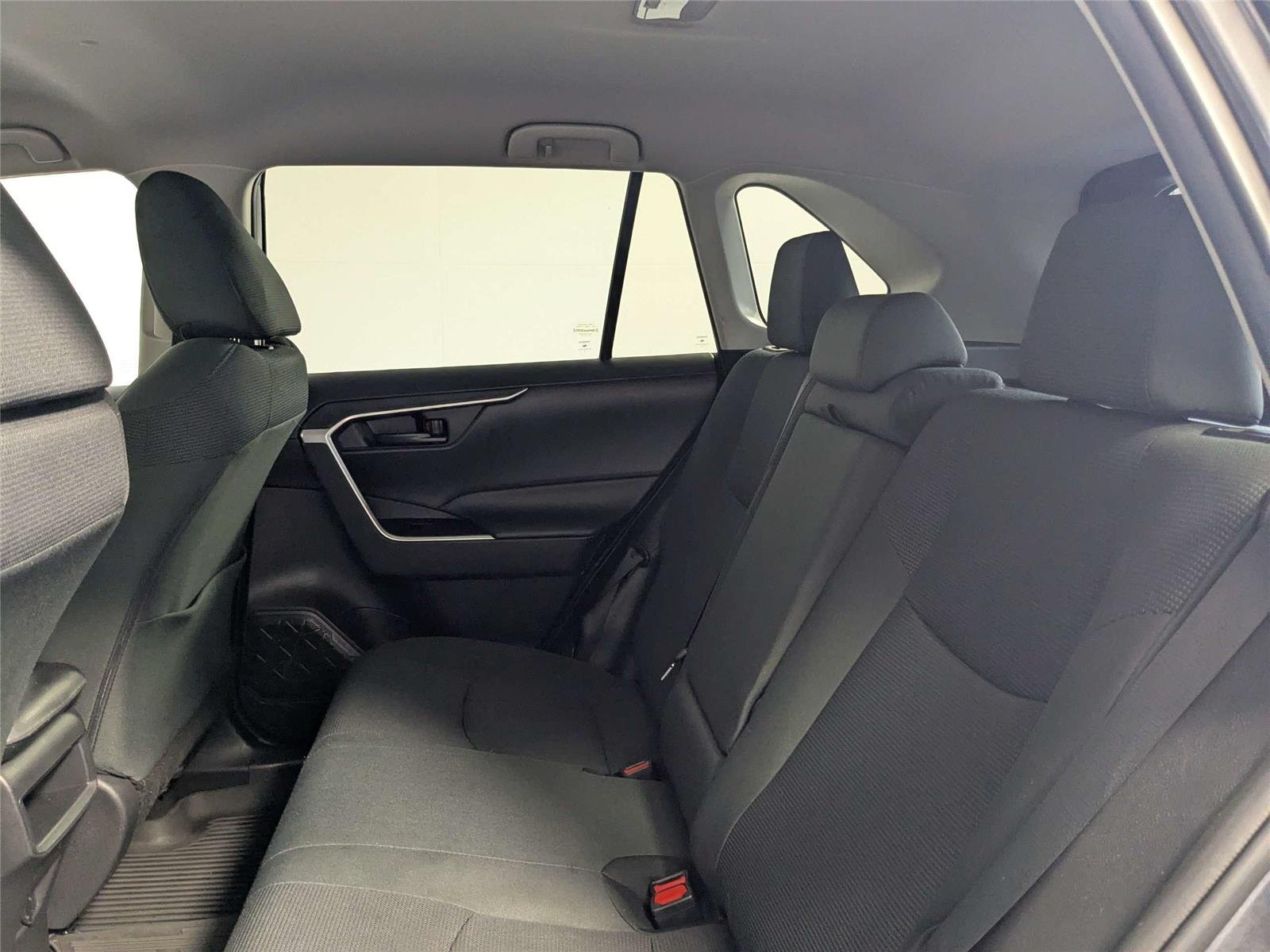 Used 2020 Magnetic Gray Metallic Toyota LE image 33