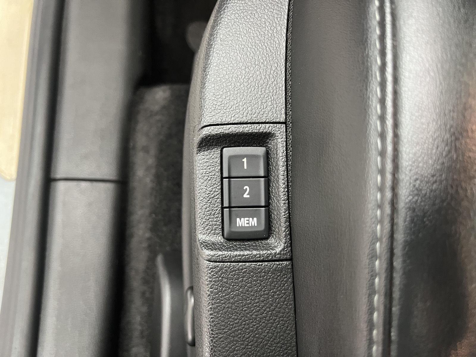 Used 2019 Satin Steel Metallic Buick Essence image 6