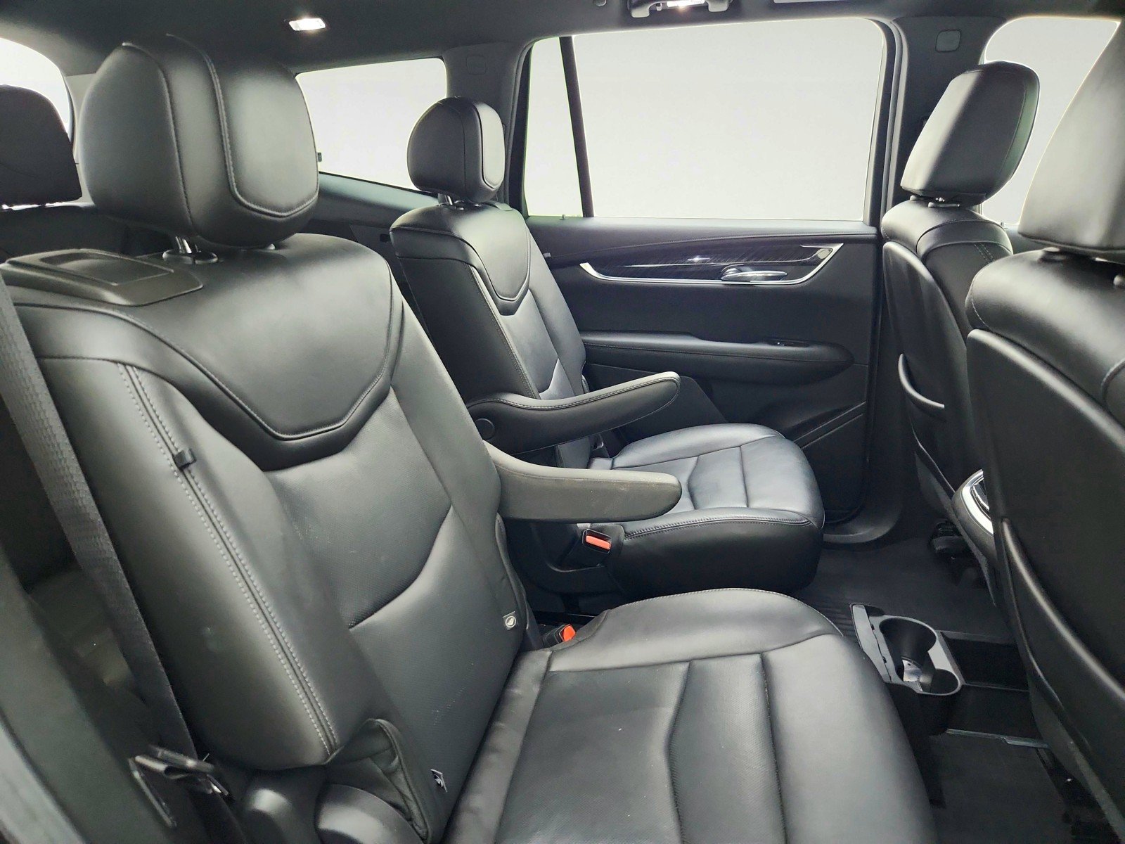 Used 2020 Shadow Metallic Cadillac FWD Premium Luxury image 30