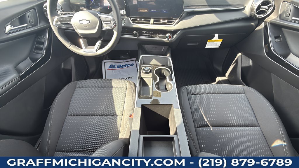 2027 Chevrolet Equinox LT - Photo 43