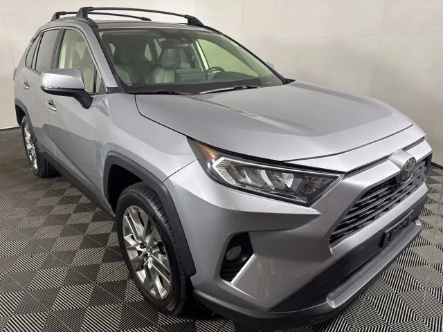 Certified Used 2019 Silver Sky Metallic Toyota XLE Premium image 1