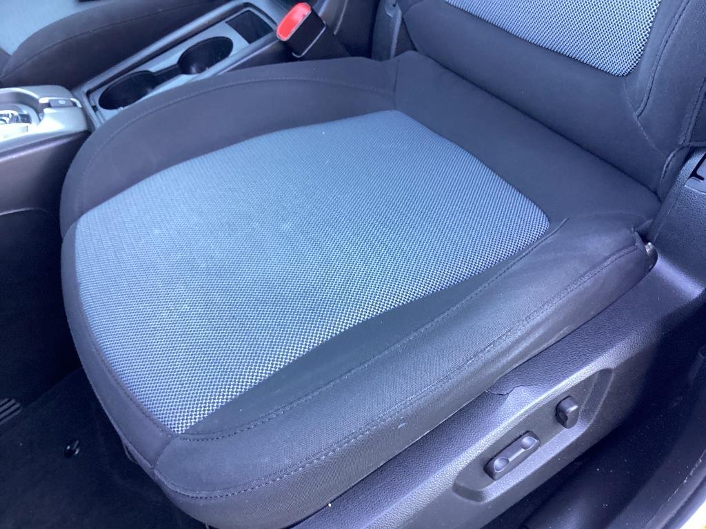 Used 2014 Arctic Ice Chevrolet LS image 12