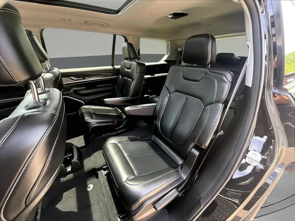 Used 2021 Black Jeep Limited image 26