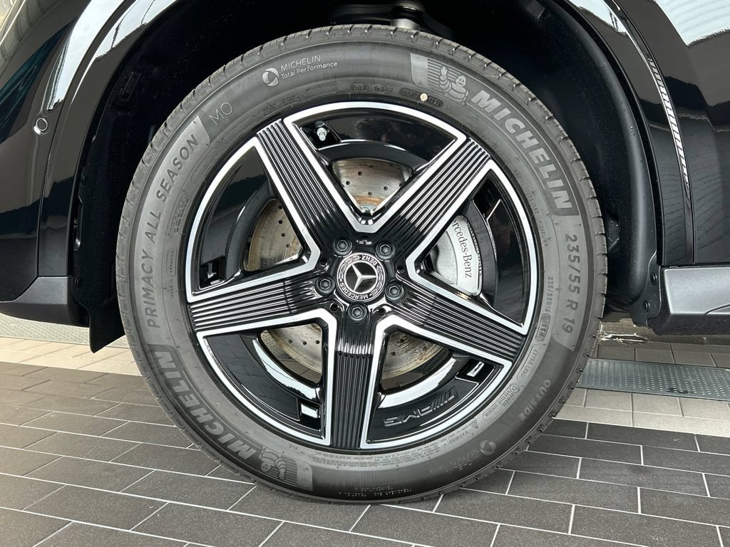 New 2027 Black Mercedes-Benz GLC 300 image 68