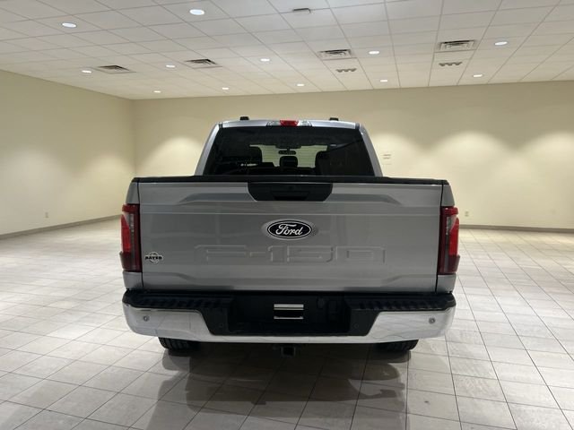 Used 2025 Silver Ford XLT image 4
