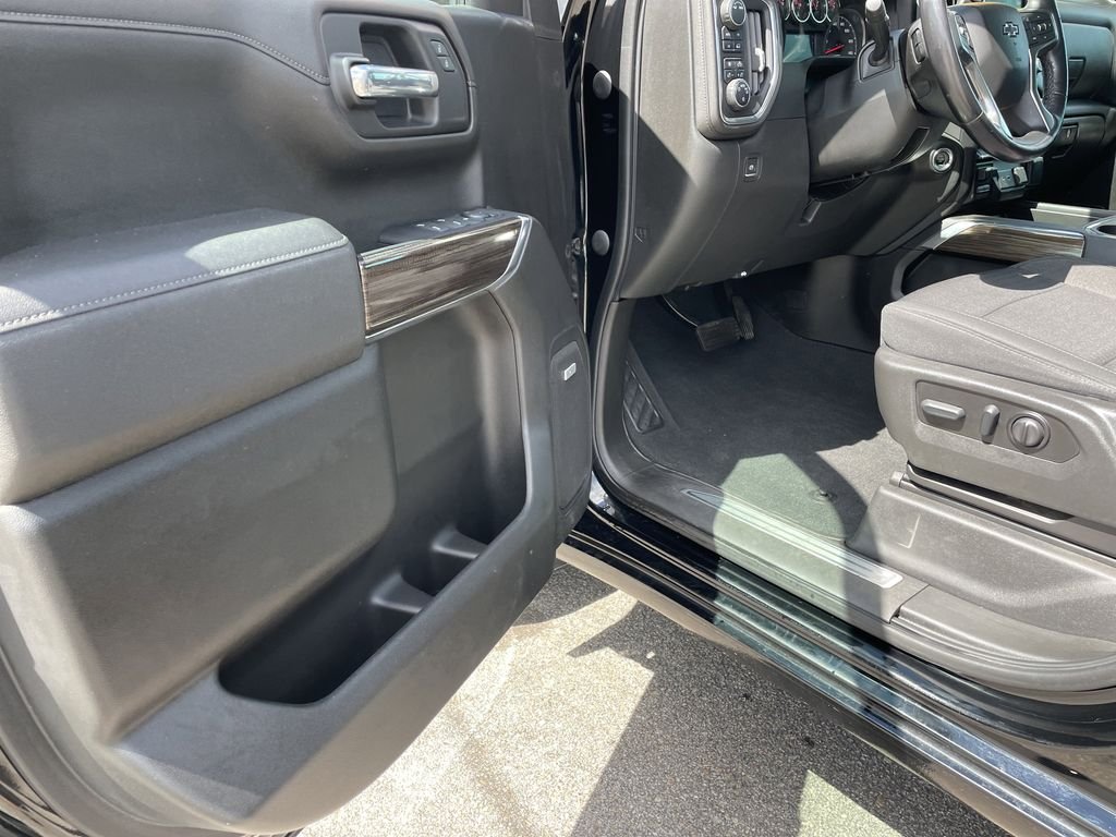Certified Used 2022 Black Chevrolet RST image 14