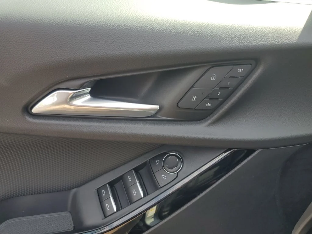 Used 2025 Gray Chevrolet RS image 19