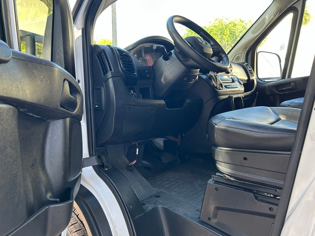 Used 2023 White Ram High Roof image 9
