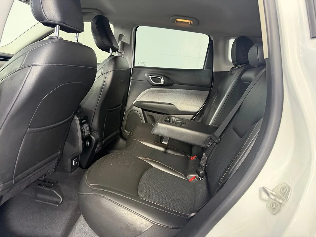 Certified Used 2022 White Jeep Latitude Lux image 25