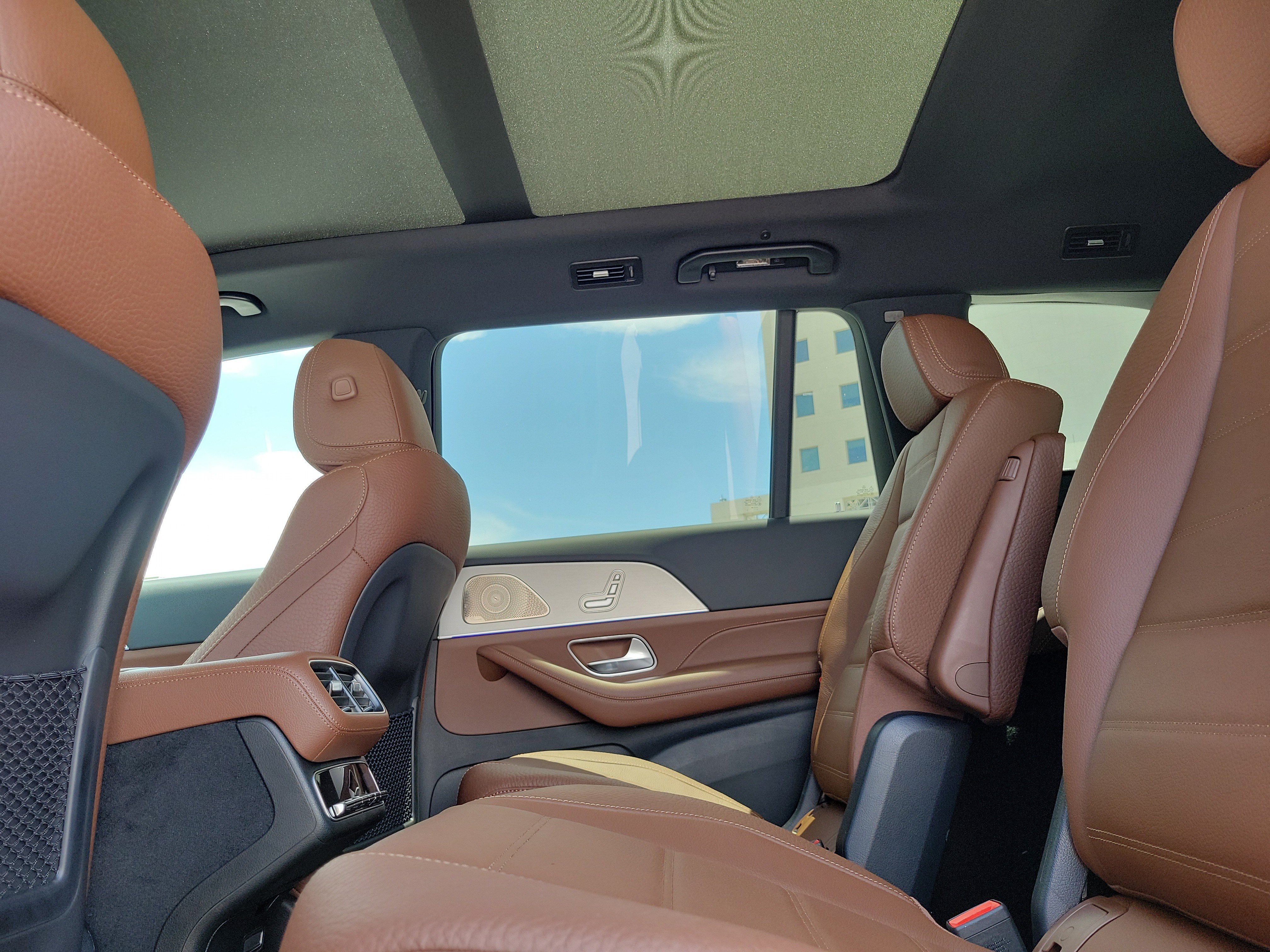 New 2026 MANUFAKTUR Ireland Mid Green Metallic Mercedes-Benz GLS 450 image 43