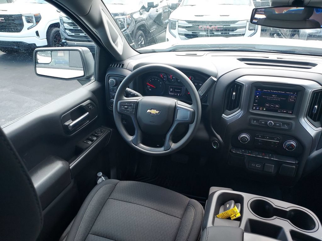 2026 Chevrolet Silverado 1500 Custom - Photo 15