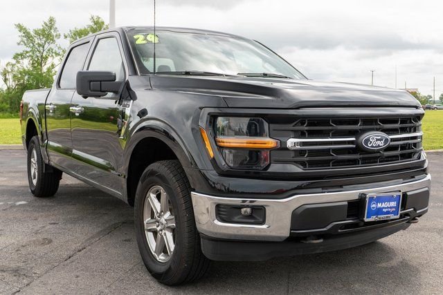 Used 2024 Agate Black Metallic Ford XLT image 4