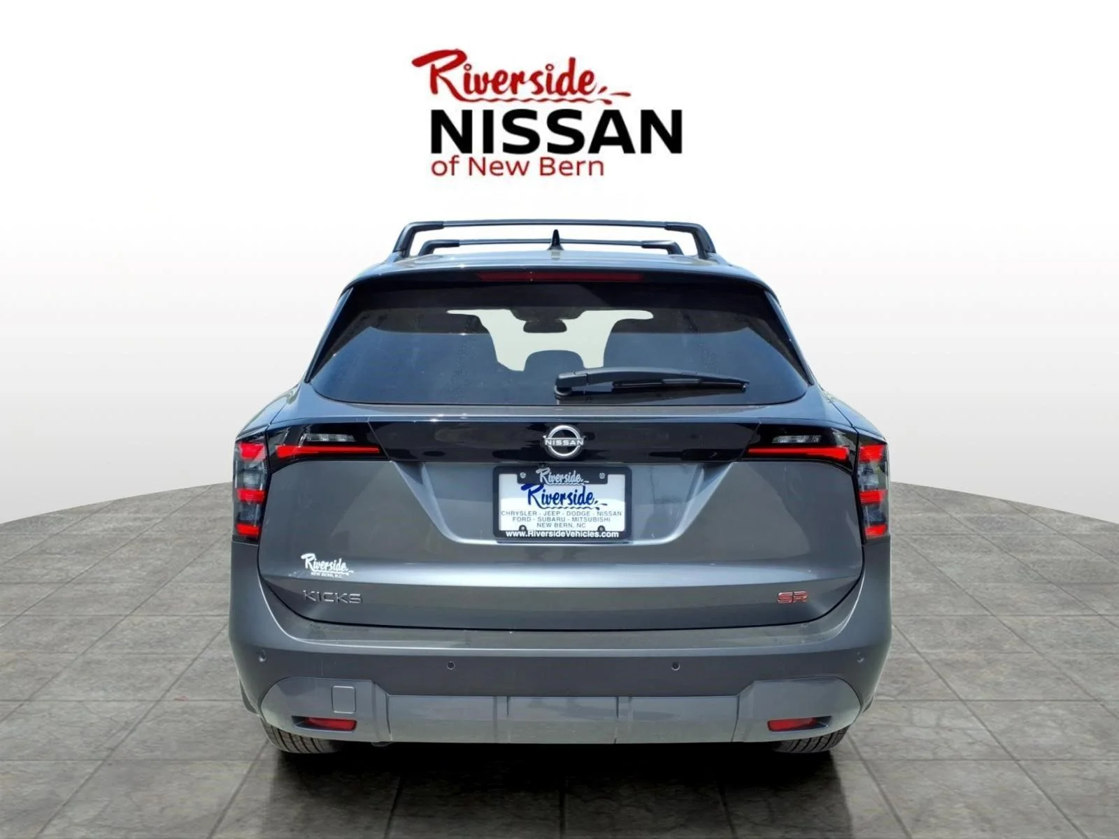 2026 Nissan KICKS SR - Photo 2