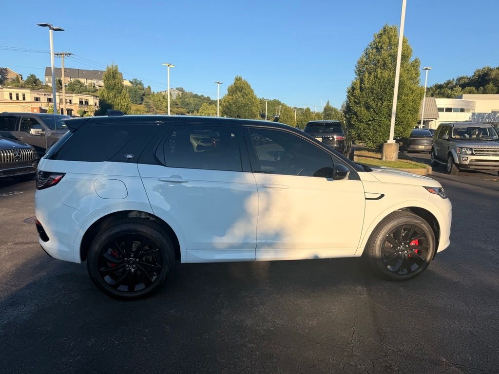Certified Used 2023 Fuji White Land Rover SE R-Dynamic image 6