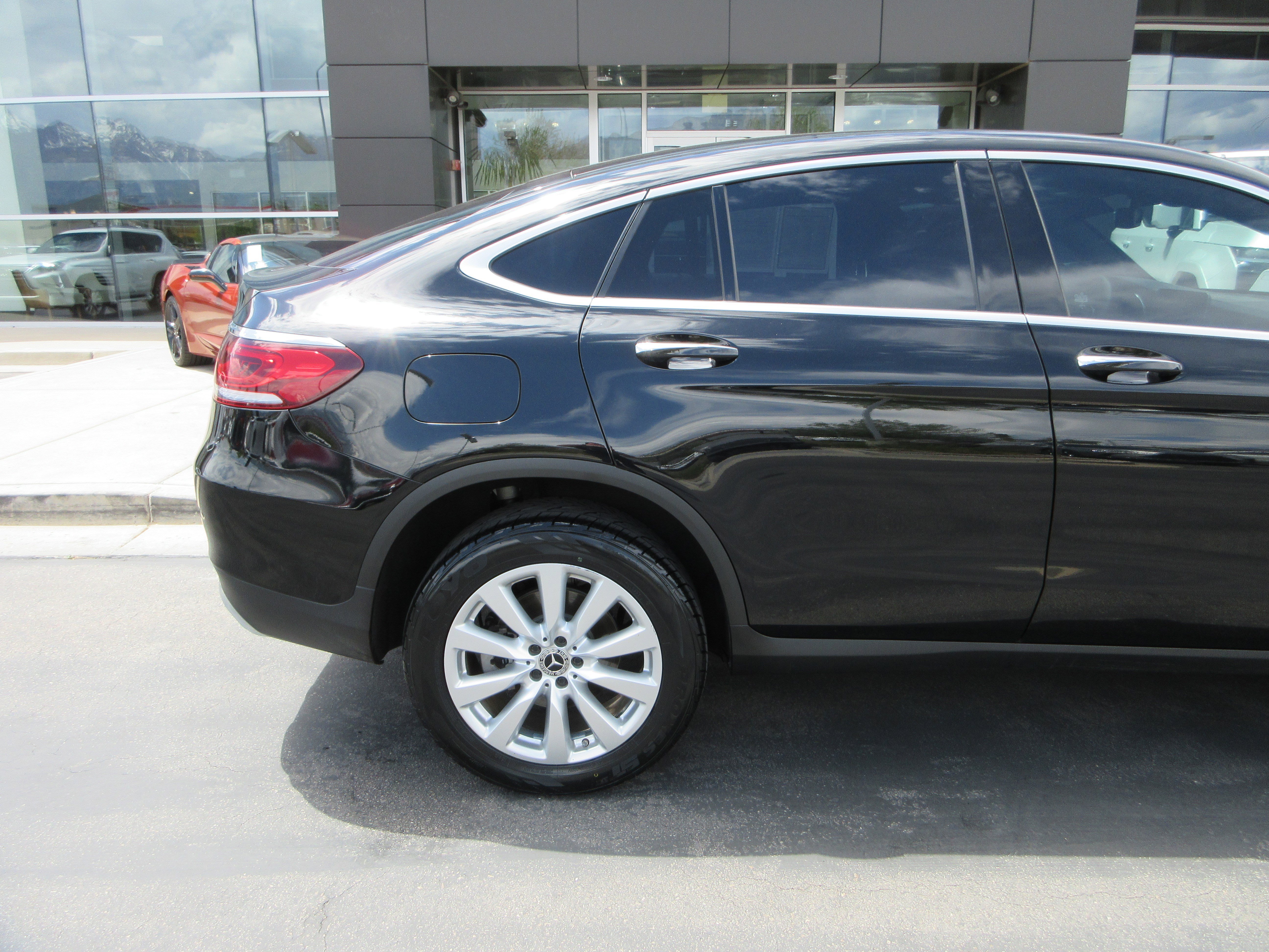 Used 2020 Black Mercedes-Benz GLC 300 Coupe image 11