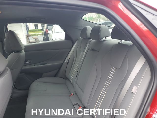 Used 2025 Red Hyundai SEL Convenience image 26