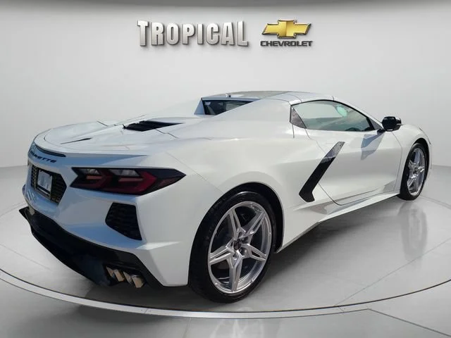 Used 2025 Arctic White Chevrolet 1LT image 5