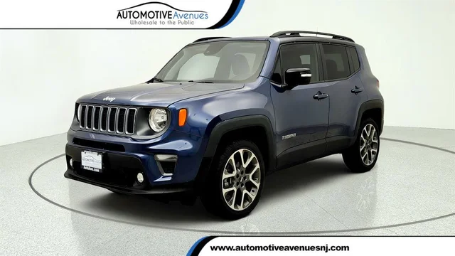 2022 Jeep Renegade Limited 4x4 w/ Pano Sunroof, Premium Audio & 19'' Wheels