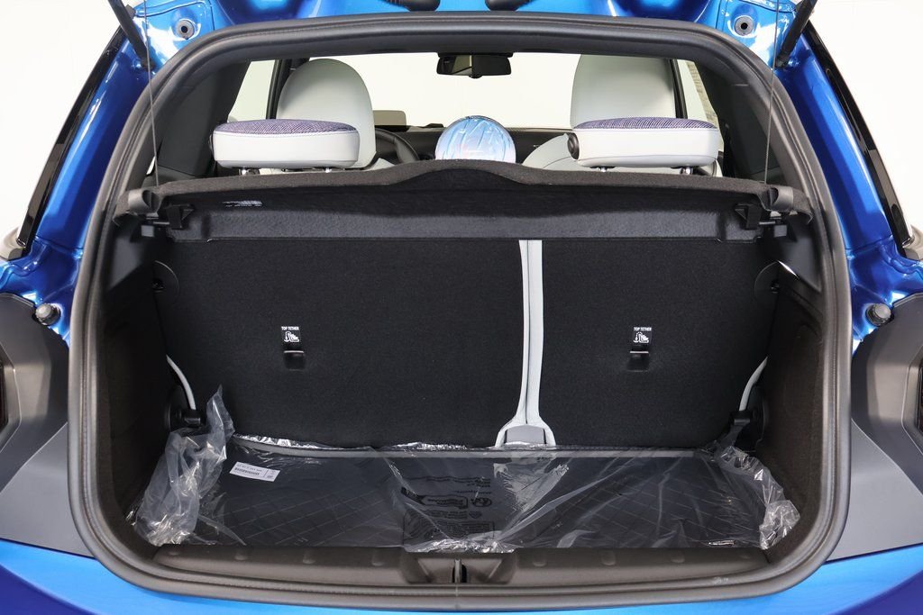 2026 MINI Hardtop 2 Door - Photo 8
