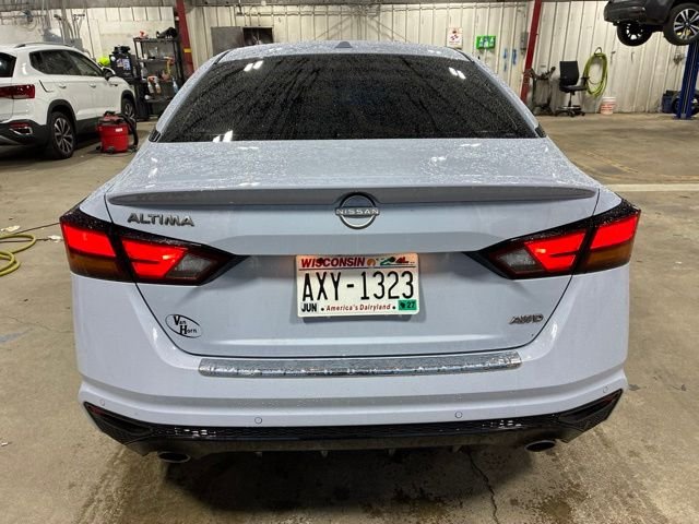 Used 2023 Gray Sky Pearl Nissan 2.5 SR image 5