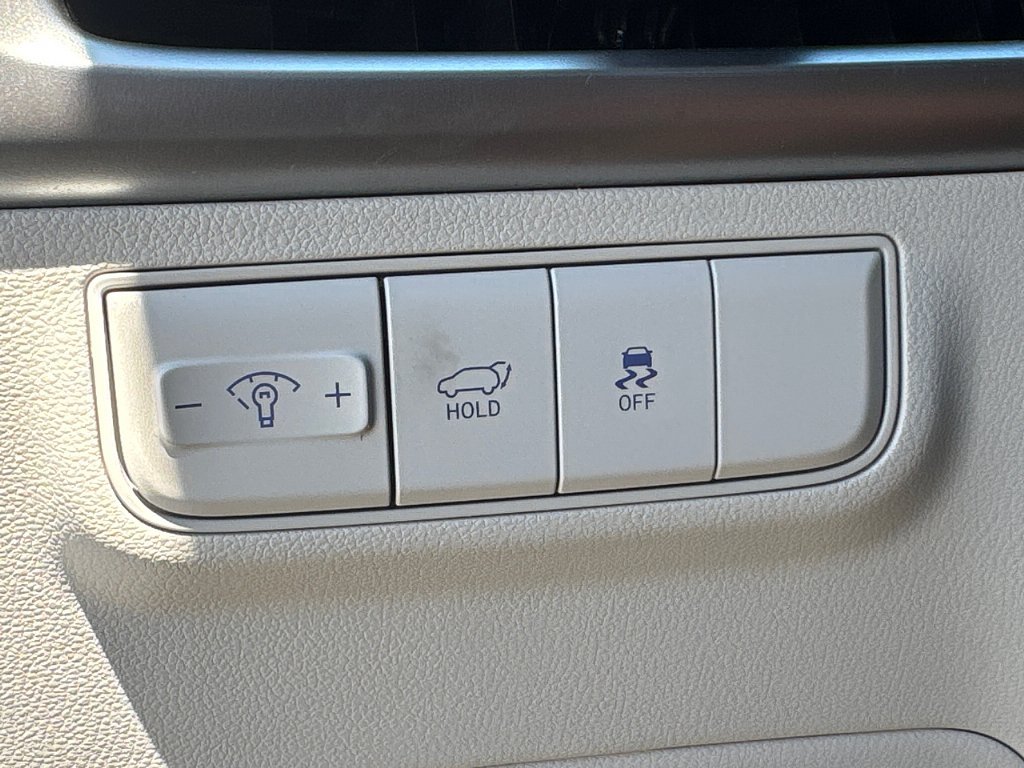 Used 2025 Atlantis Blue Hyundai SEL image 21