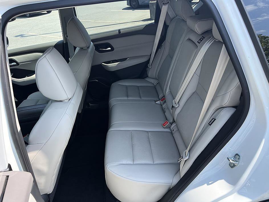 Used 2023 Pearl White Tricoat Nissan SV image 14