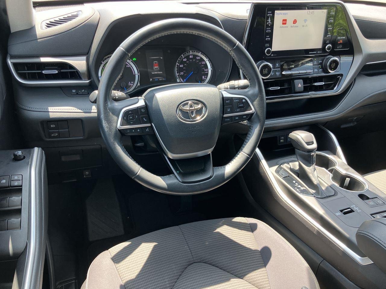 Used 2022 White (Wind Chill Pearl) Toyota Hybrid LE AWD image 14