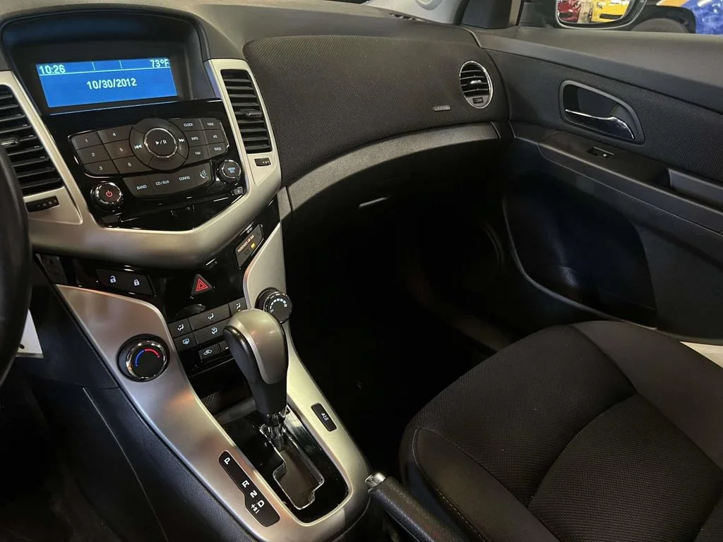 Used 2014 BLACK GRANITE METALLIC Chevrolet 1LT image 25