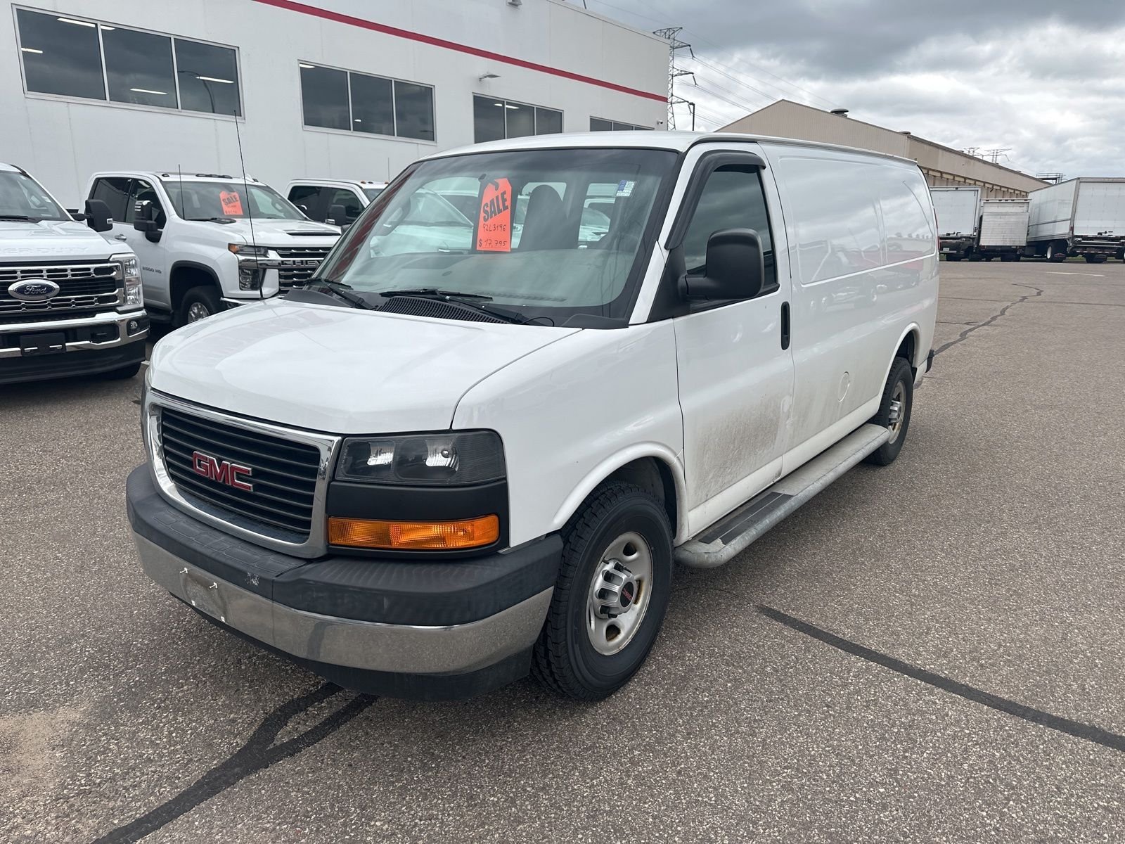 2017 GMC Savana 2500's photo