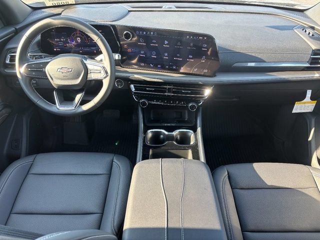 New 2027 Sterling Gray Metallic Chevrolet LT image 7