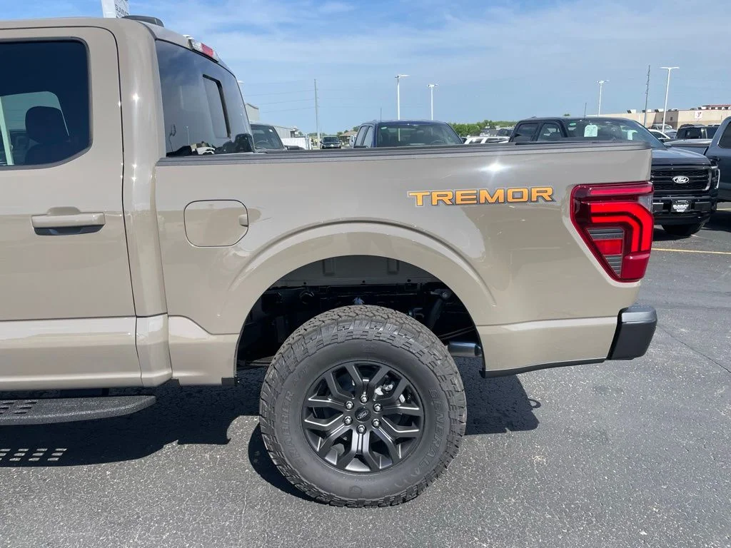 New 2026 Marsh Gray Ford Tremor® image 34