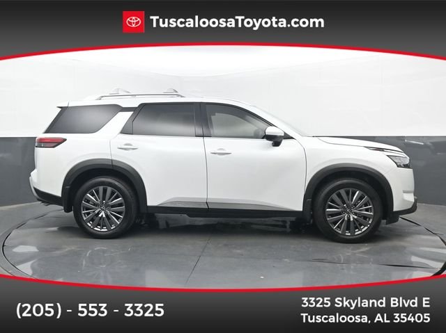 2025 Nissan Pathfinder SL 4WD's photo