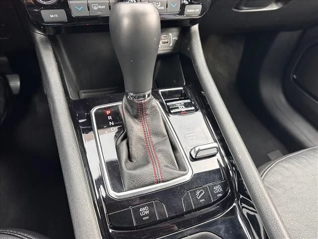 Used 2025 Silver Jeep Trailhawk image 28