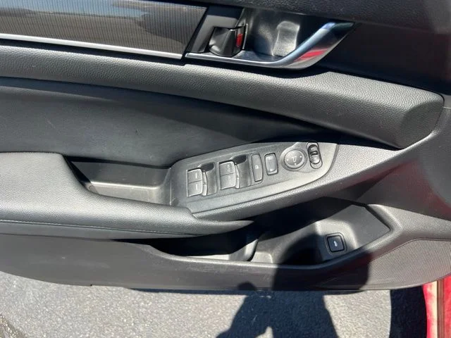Used 2019  Honda Sport image 26