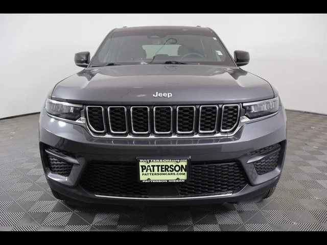 Used 2025 Gray Jeep Laredo X image 8